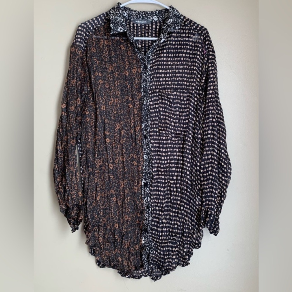 Alembika Black and Tan Patterned Blouse
